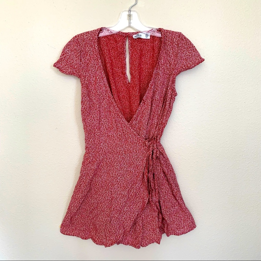 Hollister Bohemian Ditsy Floral Red Wrap Ruffle Sleeves Romper